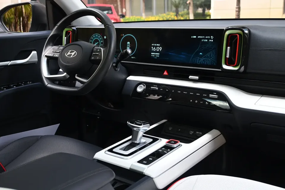 Hyundai ix35 Musa 2.0L Flagship Edition TOP 2023 — миниатюра 5