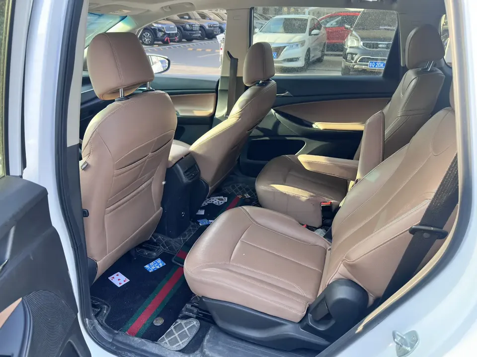 Buick GL6 GL6 2021 Buick GL6 2021 323T mild hybrid connected luxury model 2023 — thumbnail 4