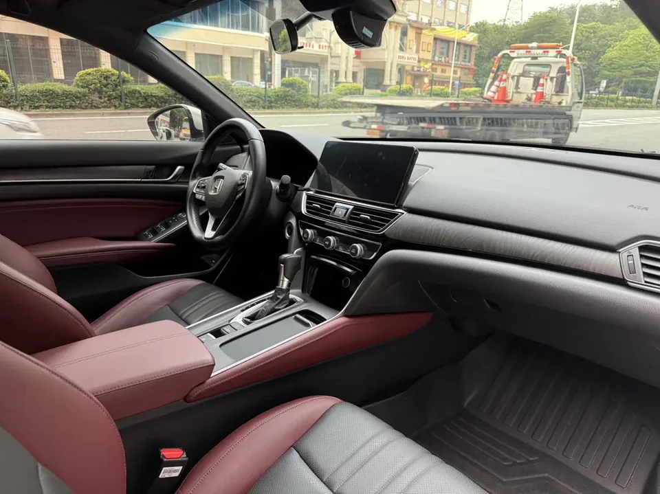 Honda Inspire 2022 Insignia 260TURBO Fine Edition 2023 — миниатюра 5