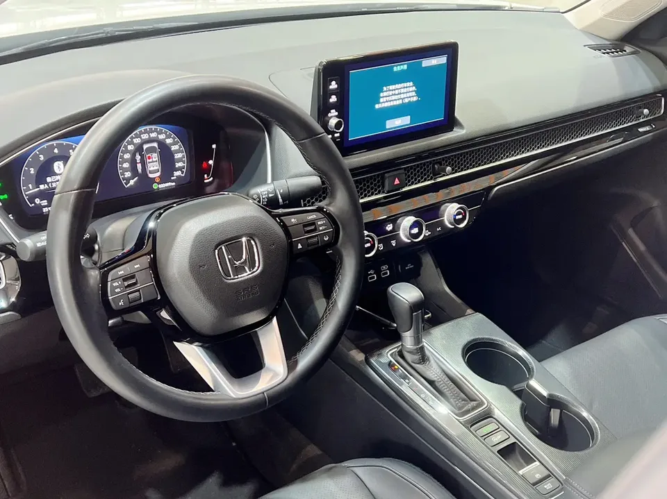 Honda Integra 240TURBO CVT Deluxe Edition 2024 — миниатюра 3