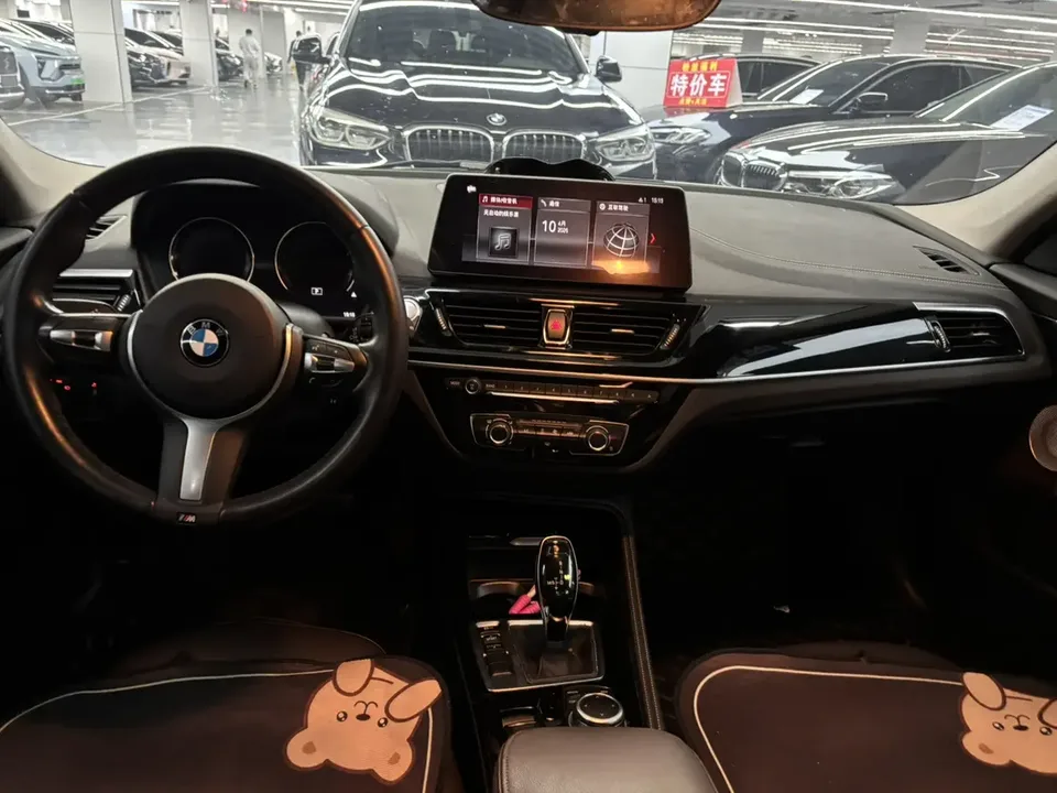 BMW 1 Series BMW 1 Series 2023 120i M Sport Night Edition 2023 — миниатюра 2