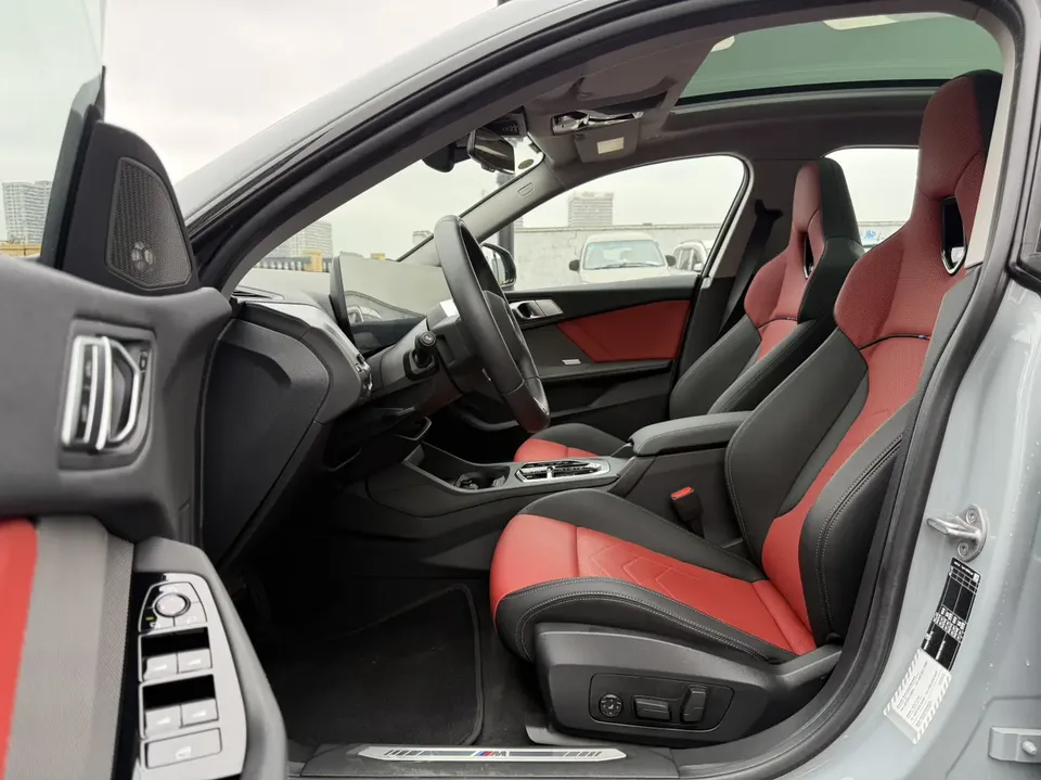 BMW 2 Series 225L M Sports Package 2025 — миниатюра 5