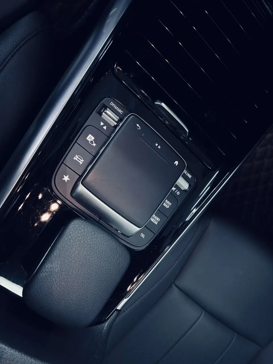 Mercedes-Benz Mercedes Benz B Class Mercedes-Benz B-Class 2022 B 200 Fashion Model 2022 — миниатюра 3