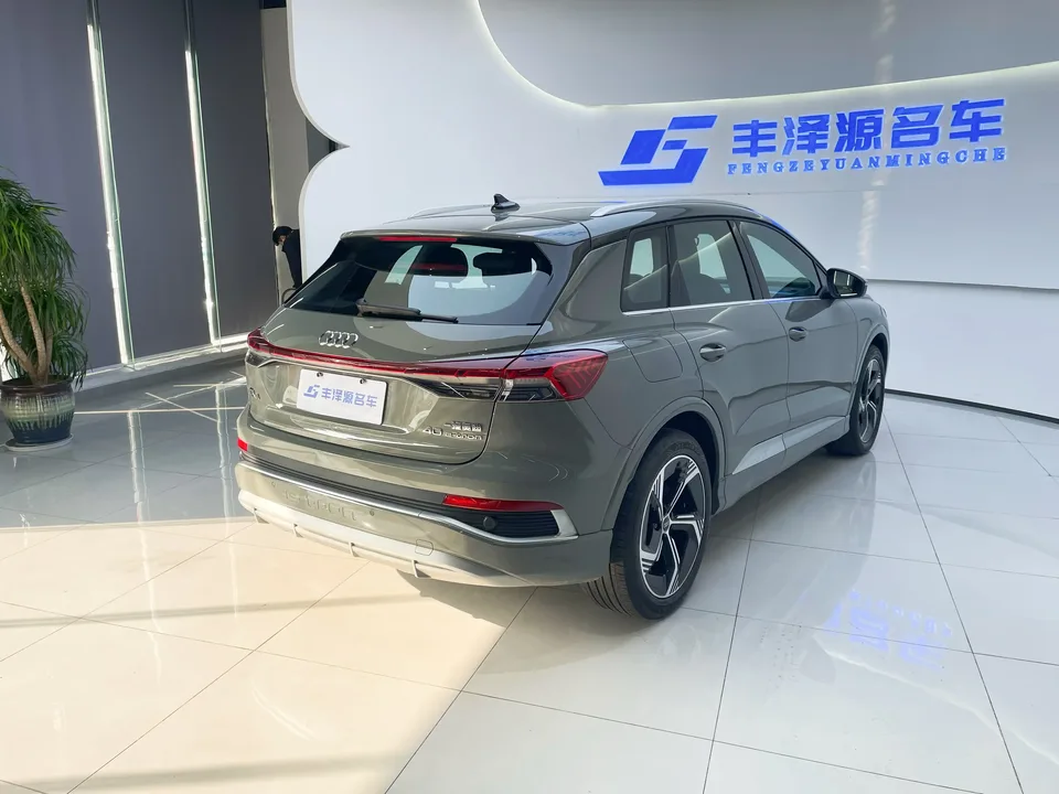 Audi Q4 e-tron Audi Q4 e-tron 2024 40 e-tron Creative Edition 2024 — миниатюра 2