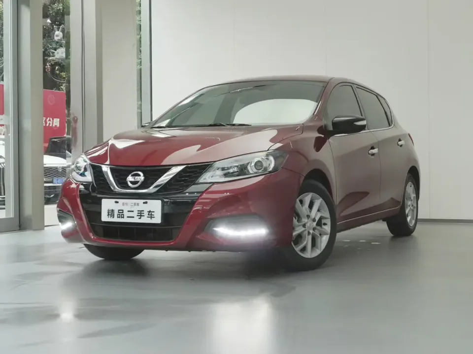 Nissan Tiida Tiida 2021 1.6L CVT Zhizun Edition 2022 — photo 1, buy with delivery to Moscow