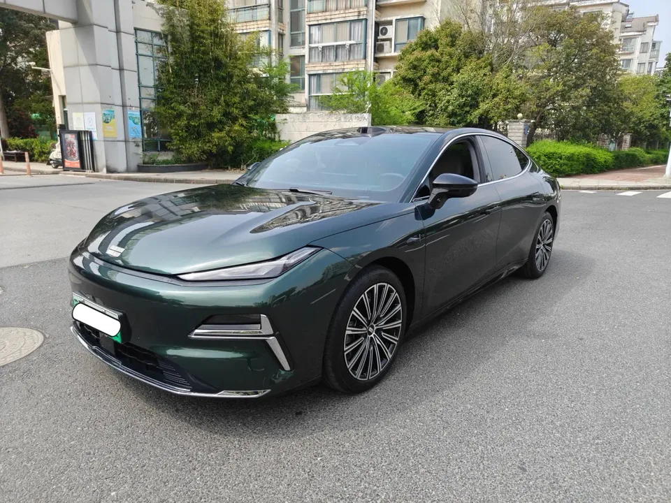 Geely Galaxy Star 8 PHEV 2025