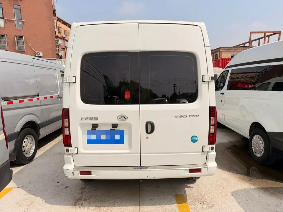 Datong Xintu V80 Xintu V80 2024 PRO 2.0T manual Aoyuntong long axis mid-top 147Ps 6-9 seats 2024 — thumbnail 2