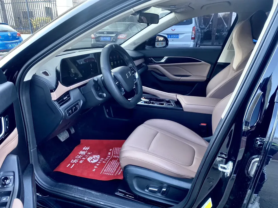 FAW Bestune B70 Longteng Edition 1.5T Lingyue Edition 2025 — миниатюра 5