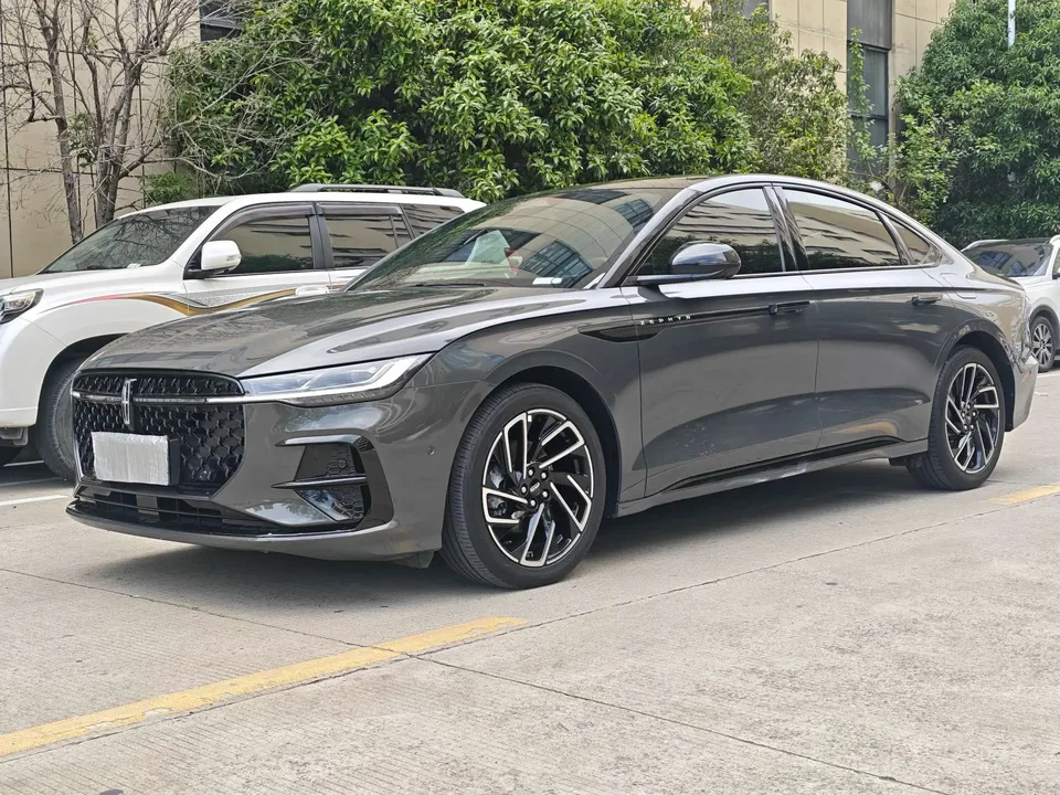 Lincoln Z 2022