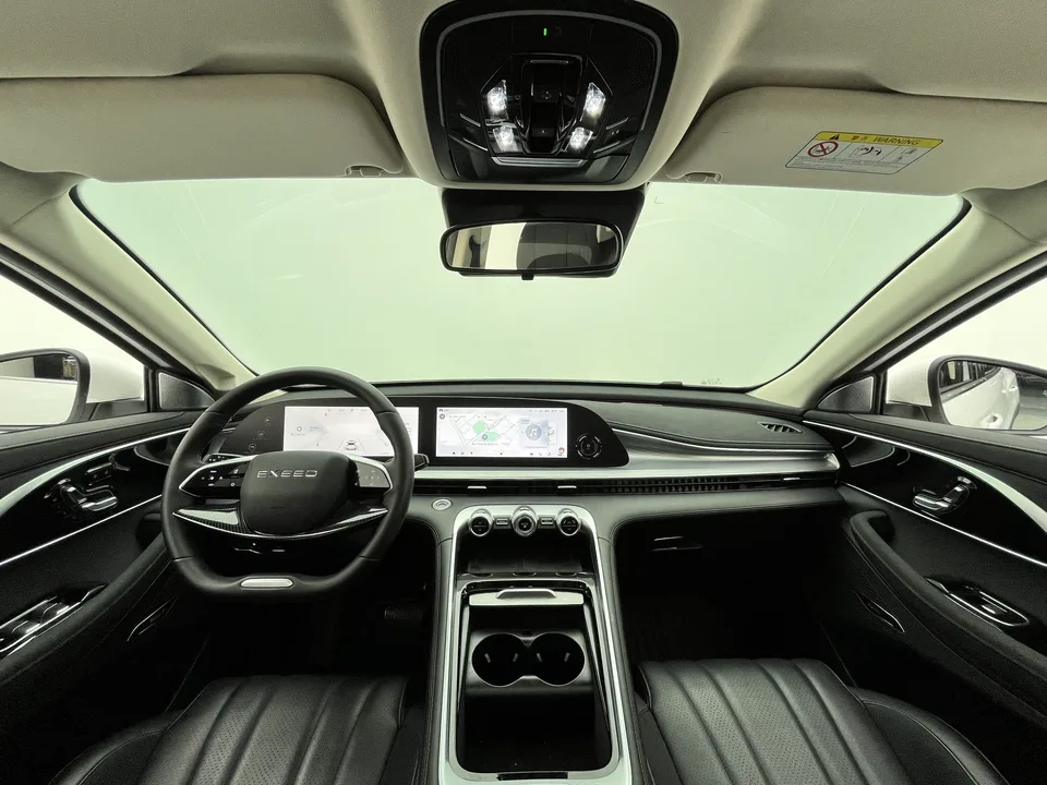 Exeed TXL Xingtu Lingyun 2024 Lingyun 300T 2WD Xingyao Edition 2024 — миниатюра 2