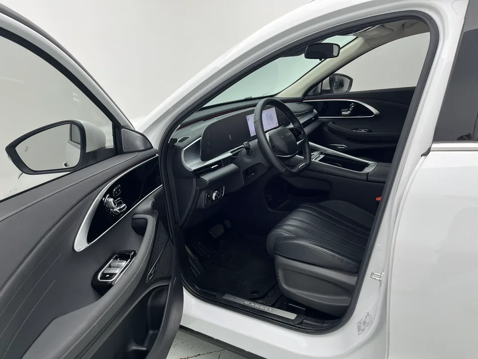 Exeed TXL Xingtu Lingyun 2024 Lingyun 300T 2WD Xingyao Edition 2024 — миниатюра 3