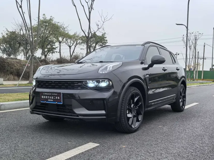 Lynk & Co 01 2022