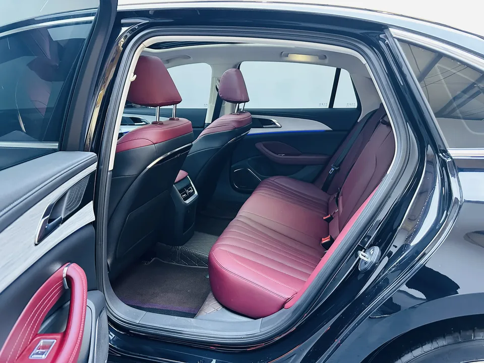 Hongqi H5 Hongqi H5 2025 2.0T Automatic Flagship 500,000 Commemorative Edition 2025 — миниатюра 5