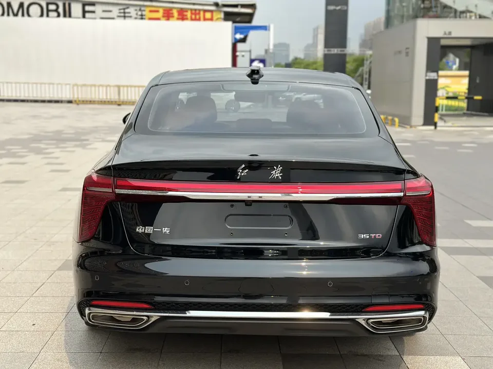 Hongqi H5 Hongqi H5 2023 1.5T DCT Zhilian Qiyun Edition 2022 — миниатюра 2
