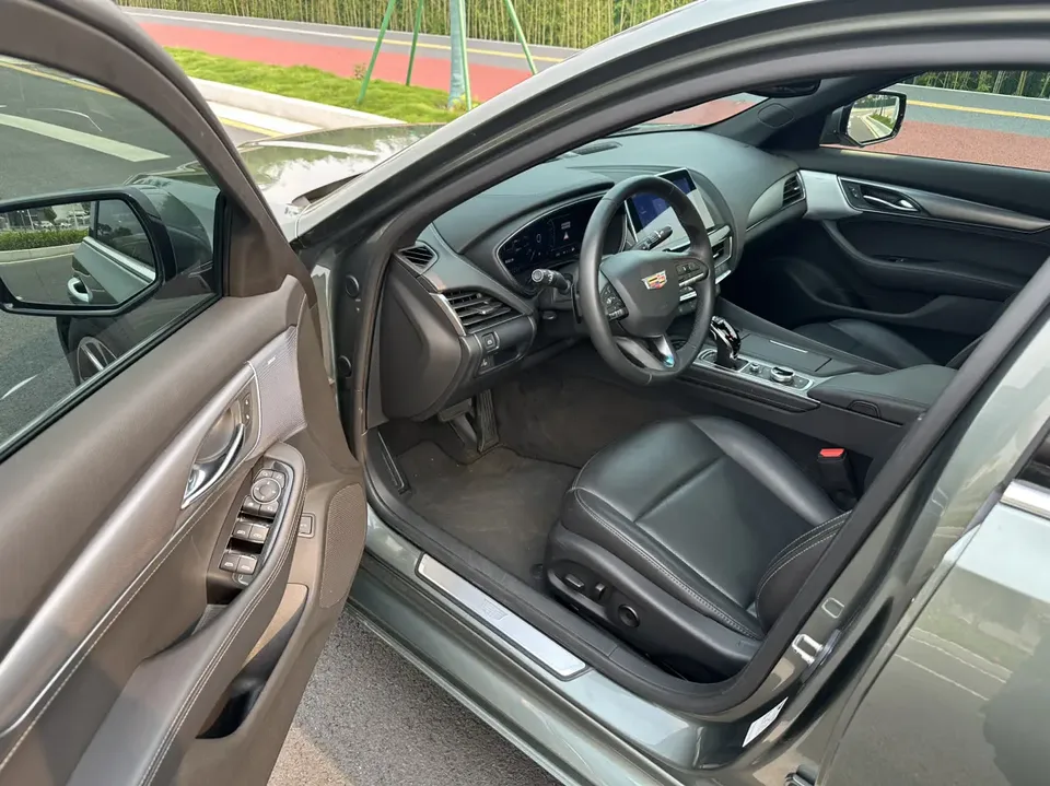 Cadillac CT5 28T Luxury Standard Edition 2024 — миниатюра 5