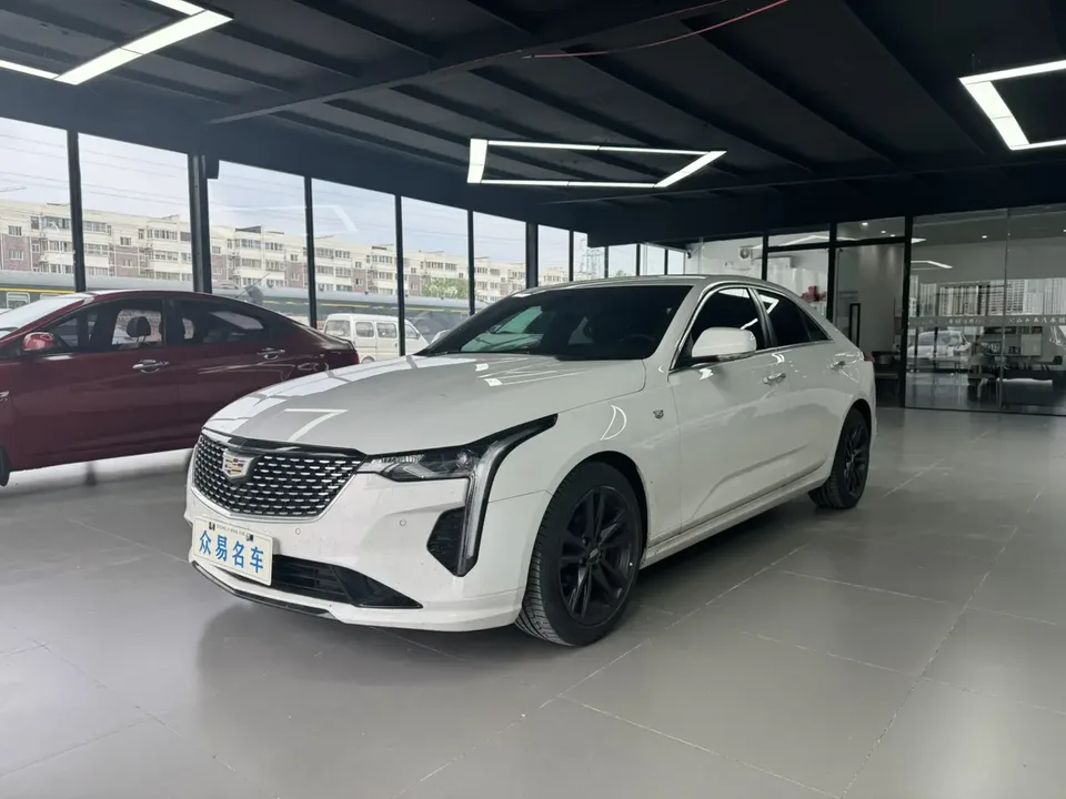 Cadillac CT4 2022