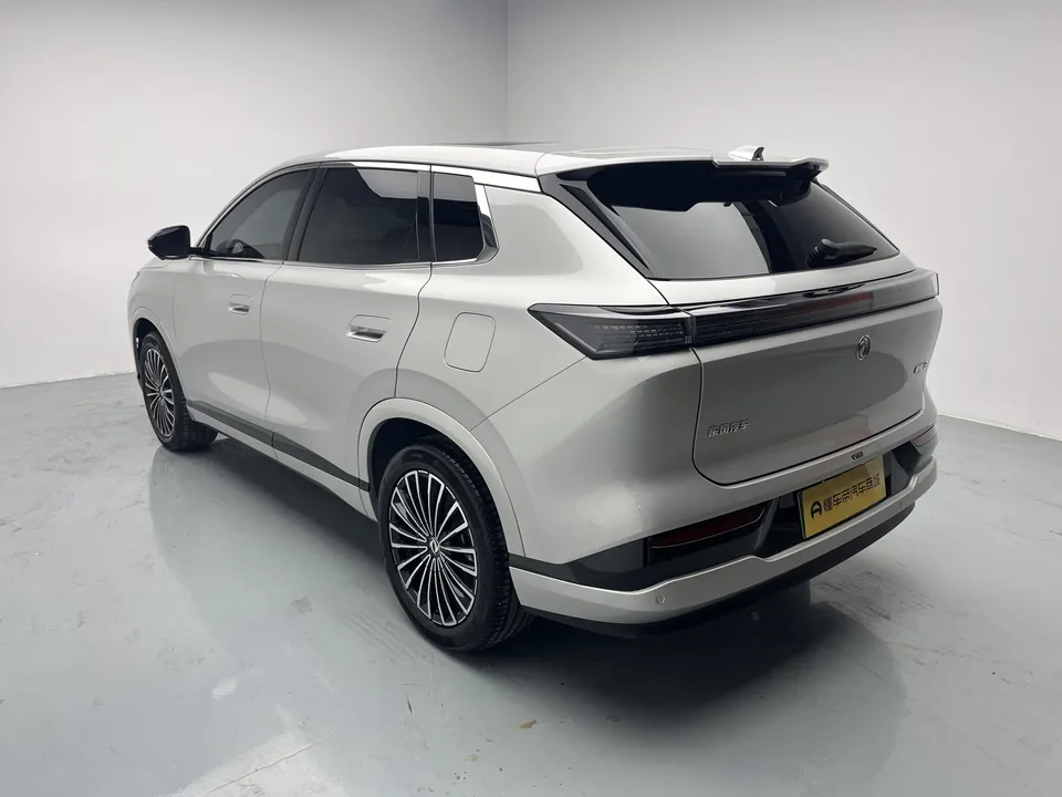 Dongfeng Fengshen L8 PHEV 2025