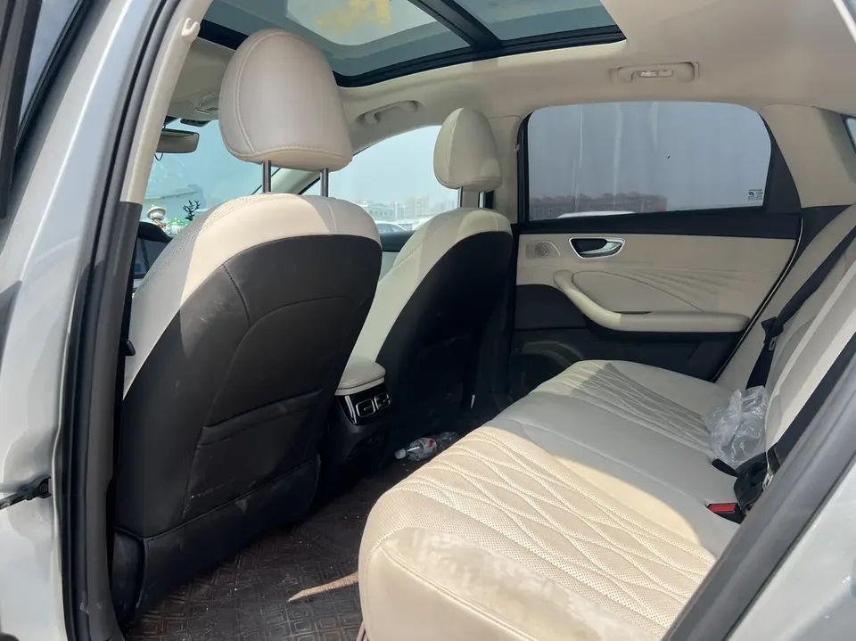 Roewe D7 DMH 125 Excellence Edition 2023 — миниатюра 3
