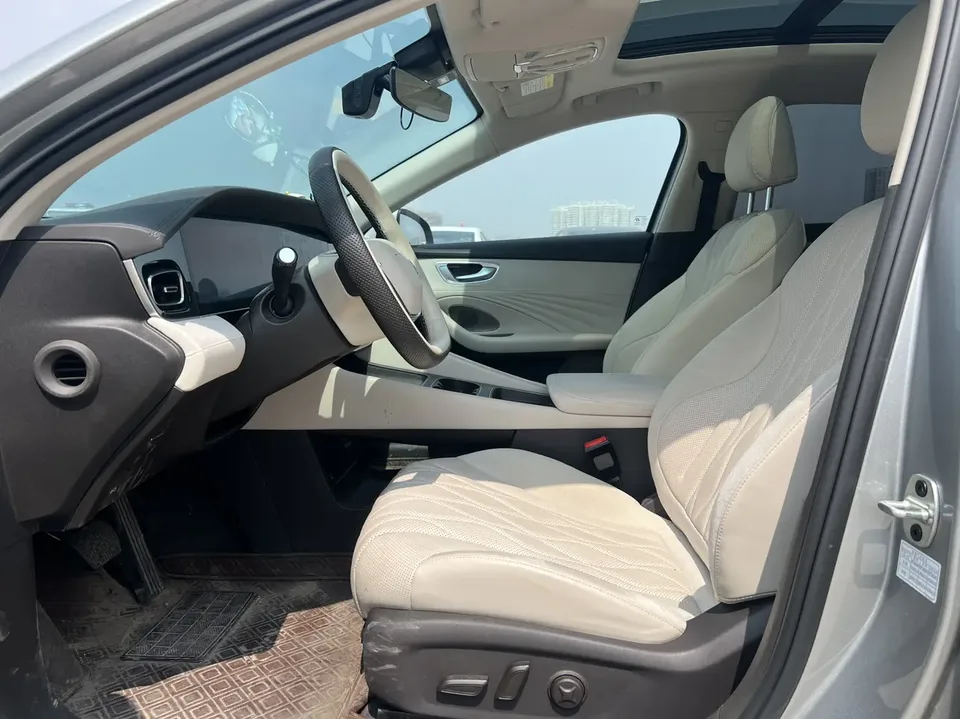 Roewe D7 DMH 125 Excellence Edition 2023 — миниатюра 5