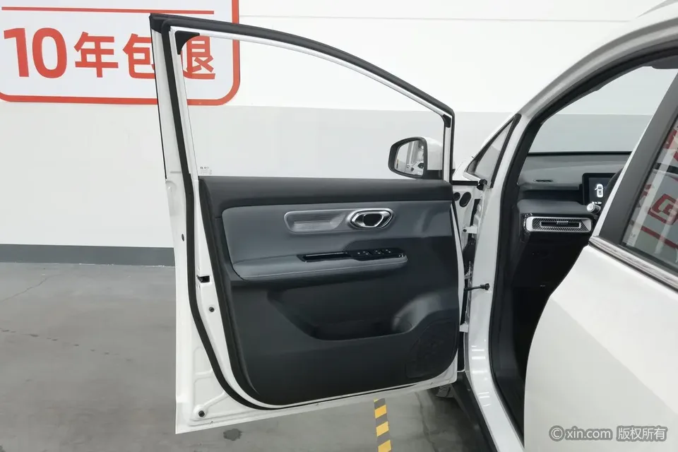 AION Y AION Y 2023 Plus 510 Smart Driving Edition 2024 — миниатюра 4