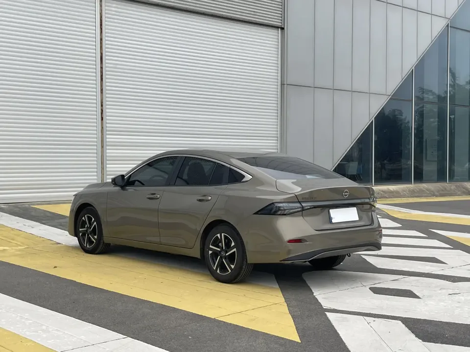 Nissan Sylphy Sylphy 2026 1.6L CVT Comfort Technology Edition 2026 — thumbnail 4