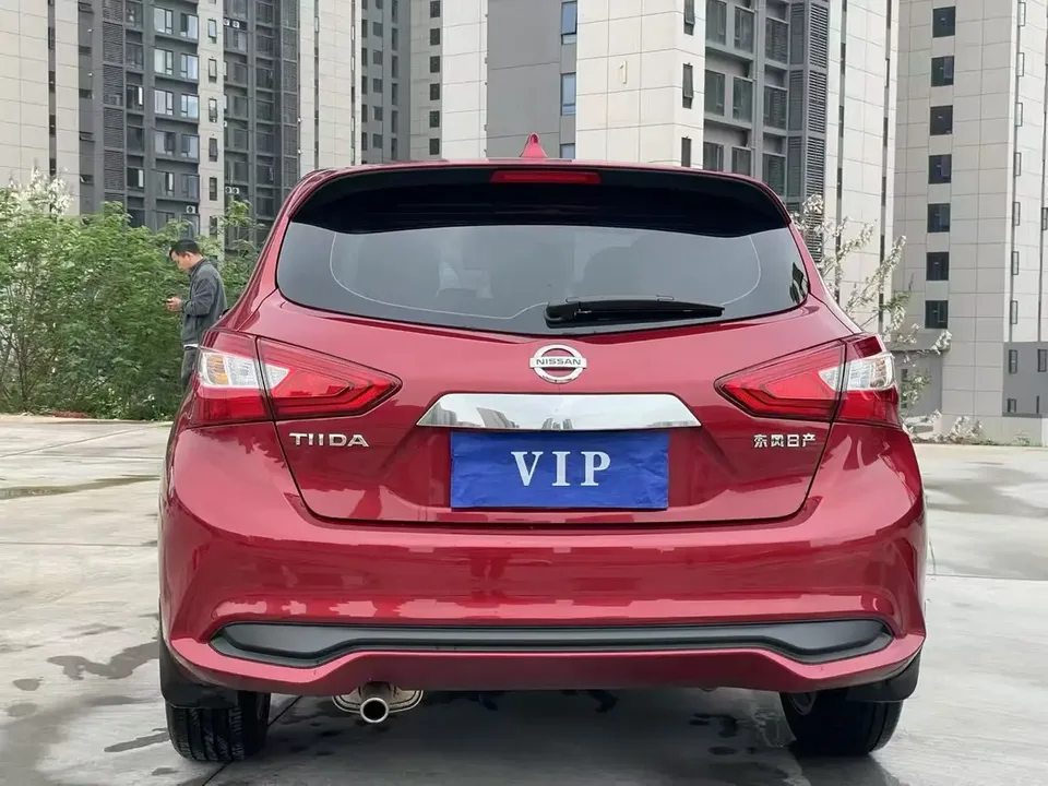 Nissan Tiida Tiida 2024 1.6L CVT cool version 2025 — миниатюра 2