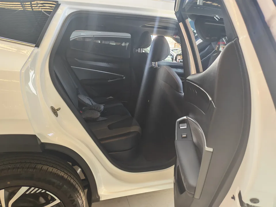 Geely Atlas Boyue 2024 1.5TD Dragon Edition 2024 — thumbnail 4