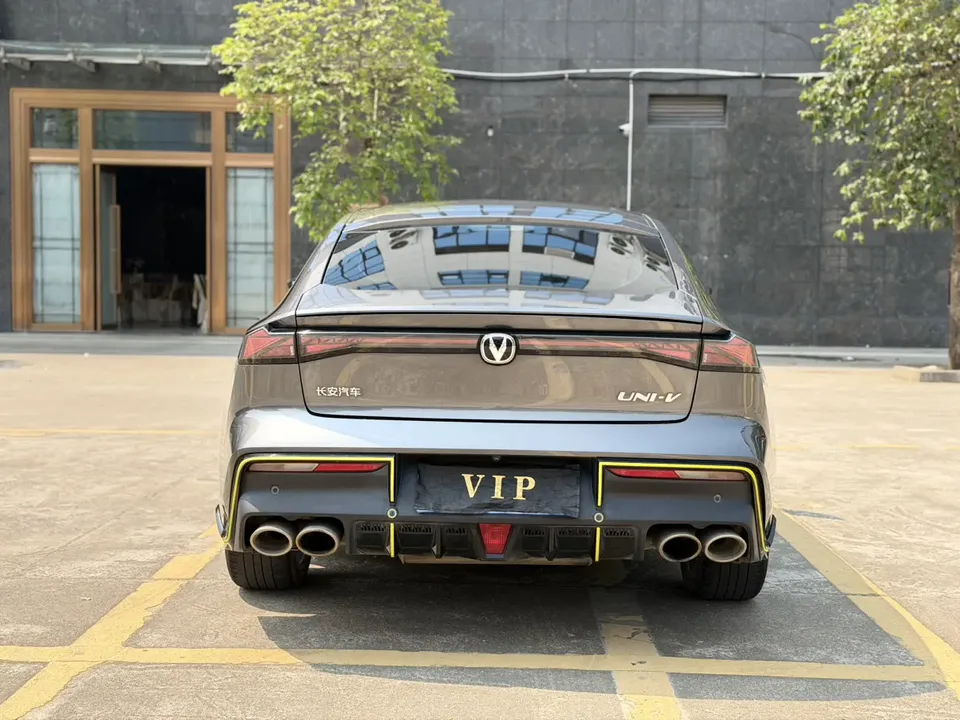Changan UNI-V 1.5T Sports Edition 2022 — миниатюра 2