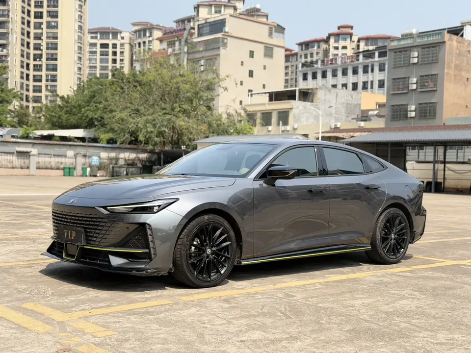 Changan UNI-V 2022