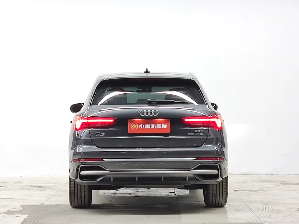 Audi Q3 Audi Q3 2022 35 TFSI Fashionable and Elegant 2022 — миниатюра 2