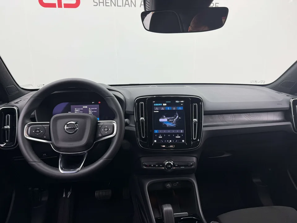 Volvo C40 EV Long Range Edition 2023 — миниатюра 3