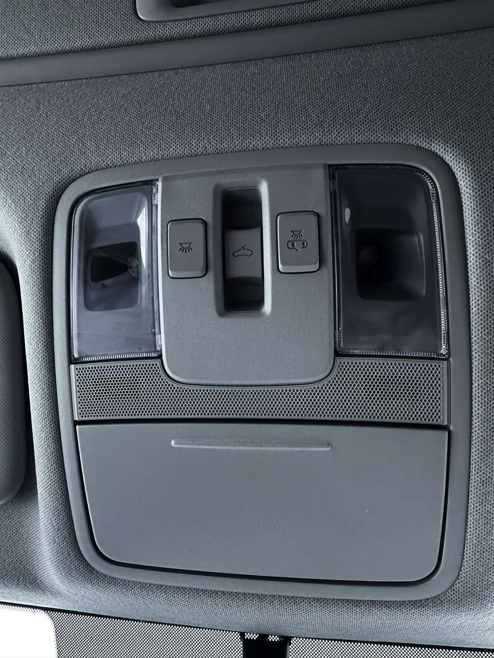 Kia K3 facelift 1.5L CVT fashion version 2023 — миниатюра 3