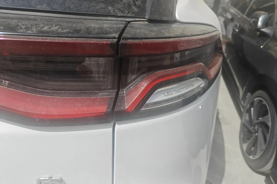 BYD Tang DM DM-i Champion Edition 112KM Prestige Edition 2023 — миниатюра 4