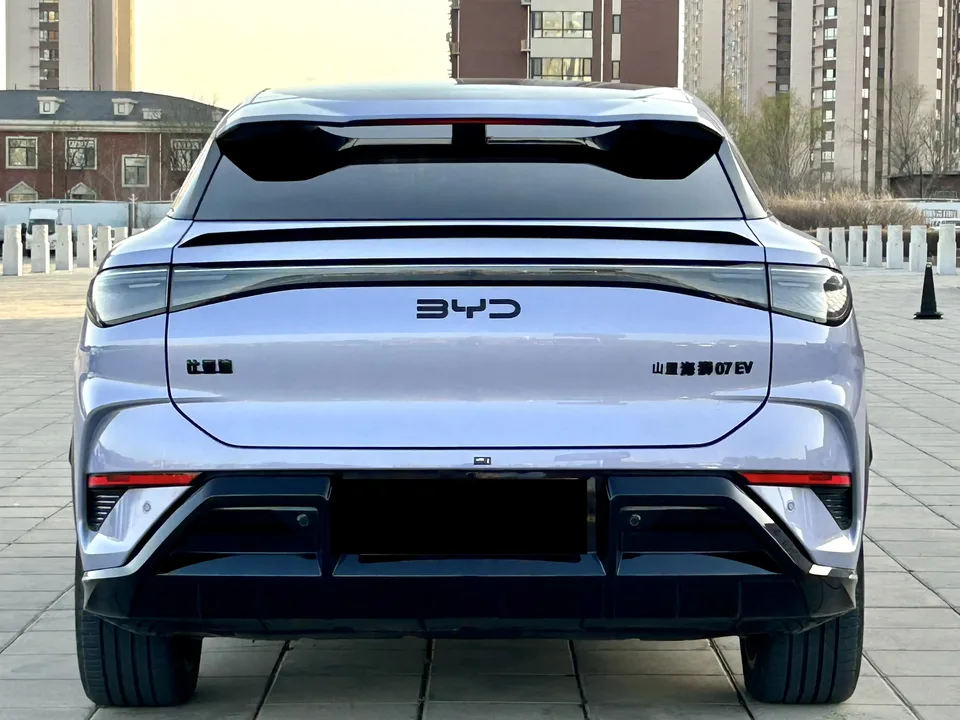 BYD Sea Lion 07 EV 610 Long Range Edition 2025 — миниатюра 2