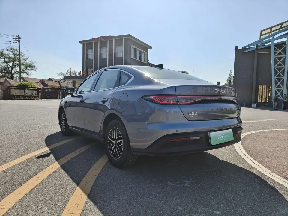 BYD Seal 05DM Intelligent Driving Edition DM-i 120KM Flagship Model 2025 — миниатюра 2