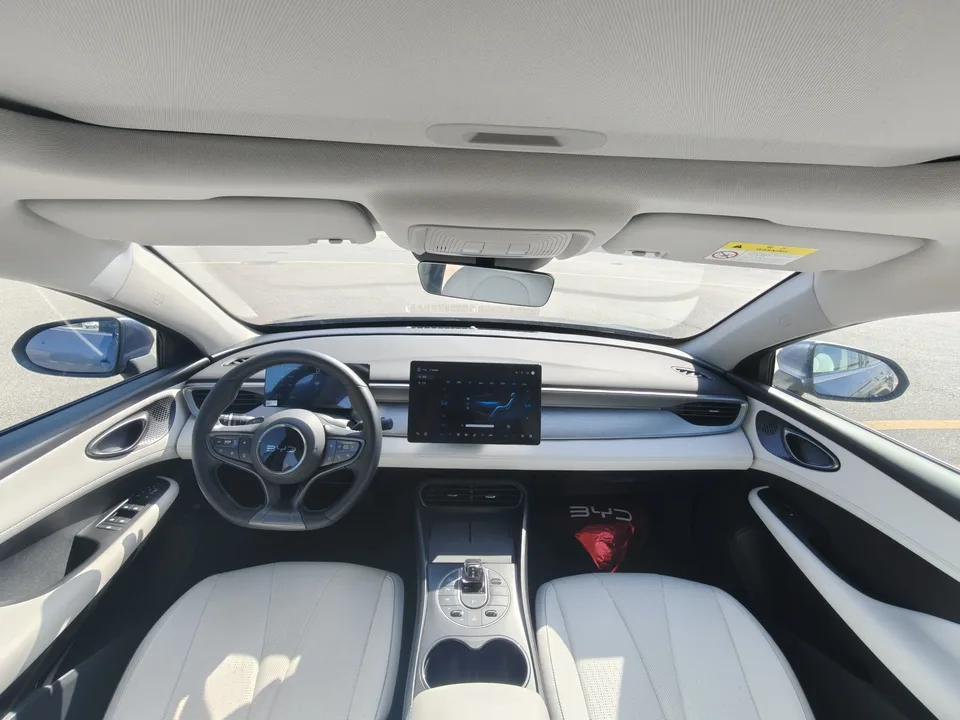 BYD Seal 05DM Intelligent Driving Edition DM-i 120KM Flagship Model 2025 — миниатюра 3