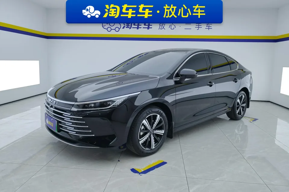 BYD Destroyer 05 Destroyer 05 2024 Glory Edition DM-i 120KM Luxury 2024 — photo 1, buy with delivery to Moscow