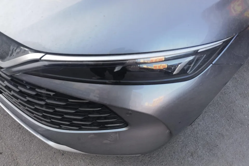 BYD Qin L DM Intelligent Driving Edition DM-i 80KM Leading Edition 2025 — миниатюра 2