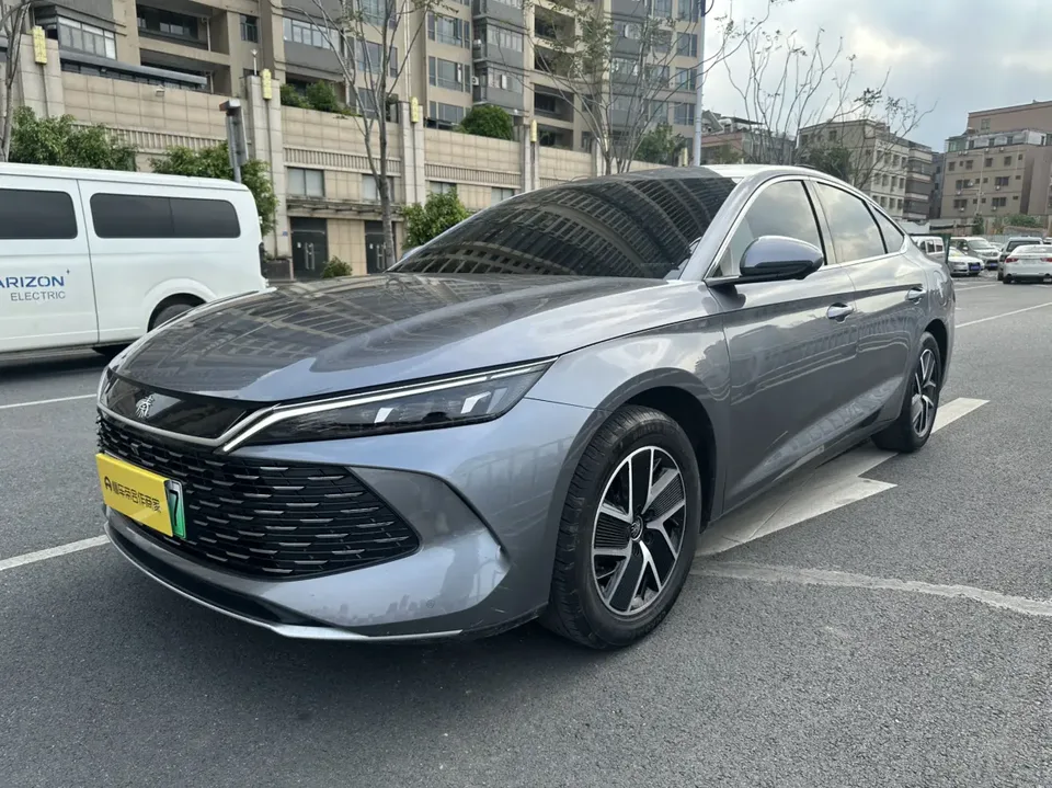 BYD Qin L DM 2025