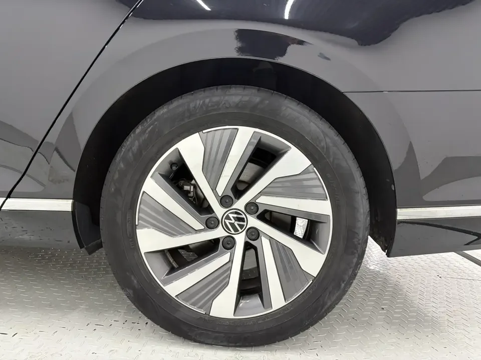 Volkswagen Magotan PHEV Magotan PHEV 2022 Magotan GTE 2022 luxury model 2022 — thumbnail 3