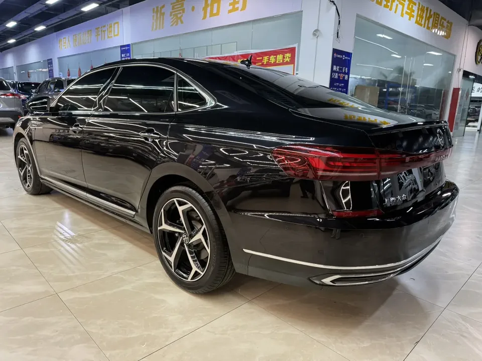 Volkswagen Passat Passat 2024 Outstanding Model 380TSI Starry Sky Dragon Edition 2024 — thumbnail 4