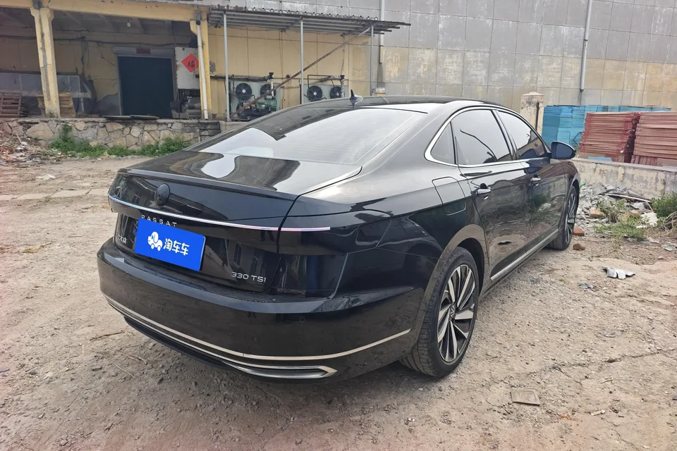 Volkswagen Passat 2024