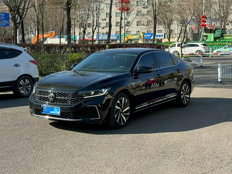 Volkswagen Passat 2023