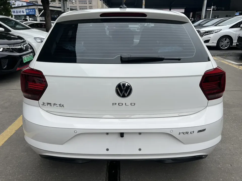 Volkswagen Polo Polo 2021 Plus 1.5L Automatic Colorful Technology Edition 2022 — thumbnail 2