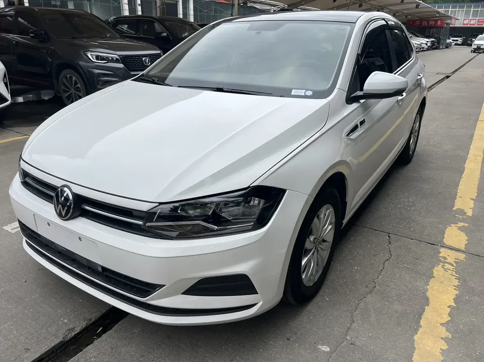 Volkswagen Polo Polo 2021 Plus 1.5L Automatic Colorful Technology Edition 2022 — photo 1, buy with delivery to Moscow