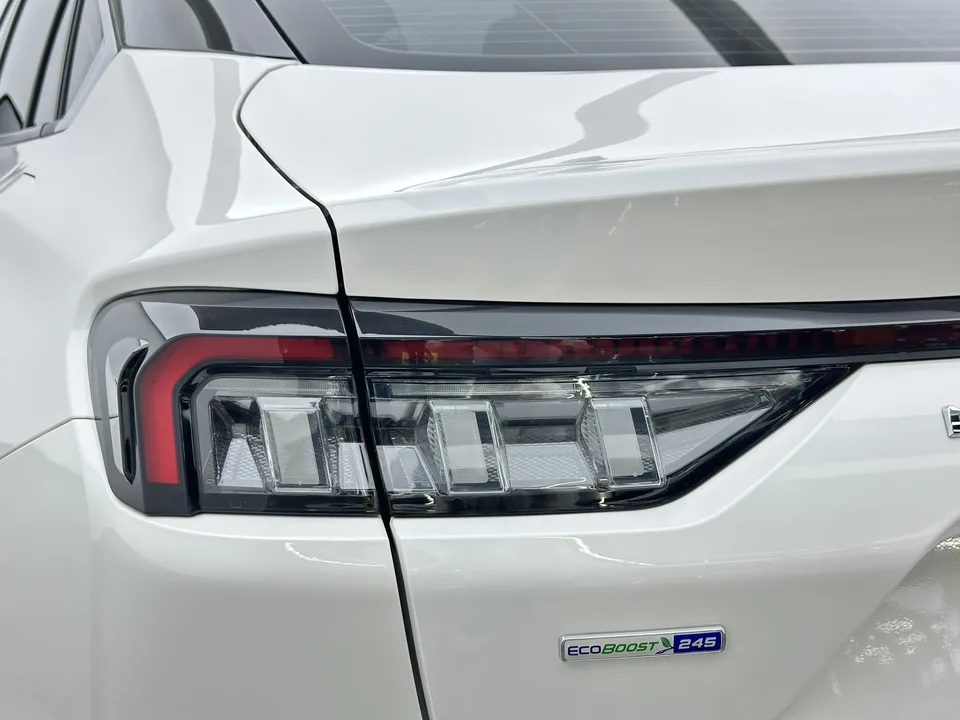 Ford Mondeo Mondeo 2022 EcoBoost 245 Extreme 2023 — thumbnail 4