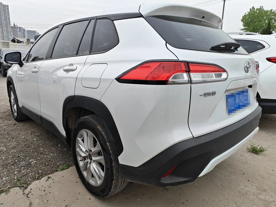 Toyota CorollaCross 2.0L Exclusive Edition 2023 — миниатюра 4