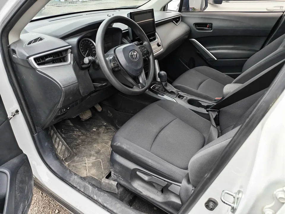 Toyota CorollaCross 2.0L Exclusive Edition 2023 — миниатюра 5