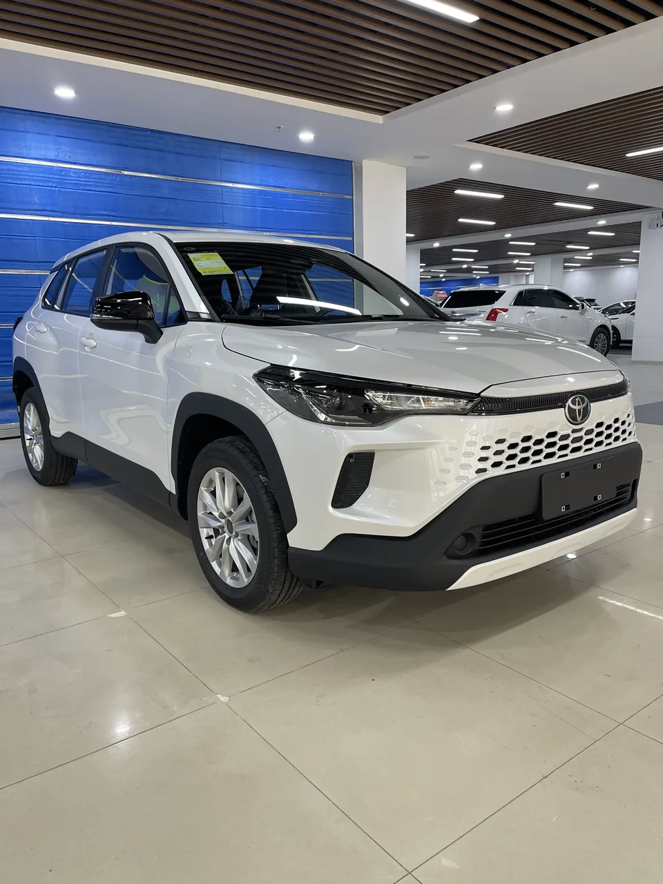 Toyota CorollaCross 2026 Toyota Corolla 2.0L CVT Pioneer Edition 2026 — миниатюра 3