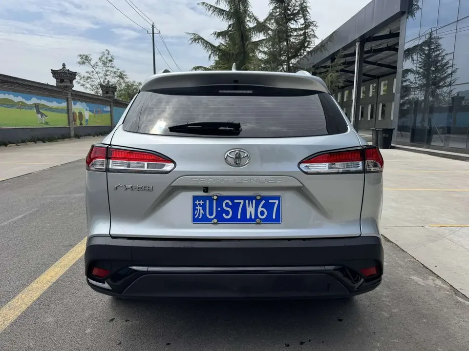 Toyota Frontlander Fenglanda 2022 2.0L CVT Leading Edition 2023 — thumbnail 2